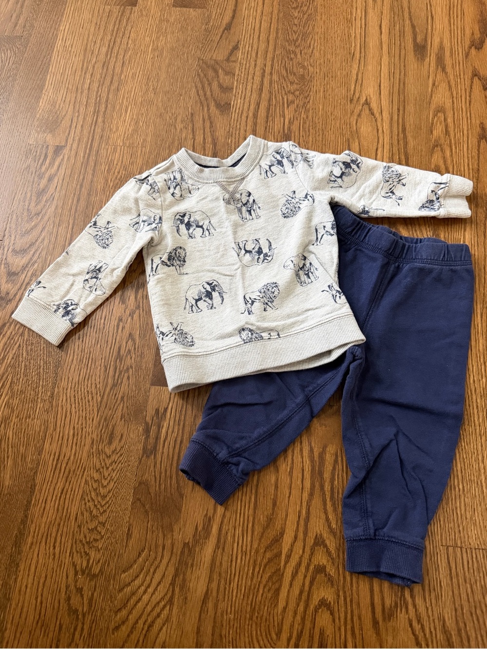 Carter's Grey Elephant Sweatshirt with Navy Blue Sweatpants, size 18M
